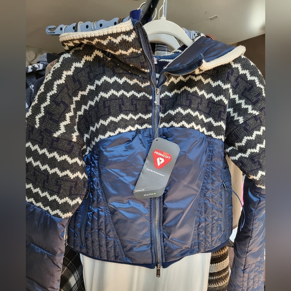 FREE PEOPLE Just Lodgin' Sweater Puffer - SMALL - Picture 6 of 11